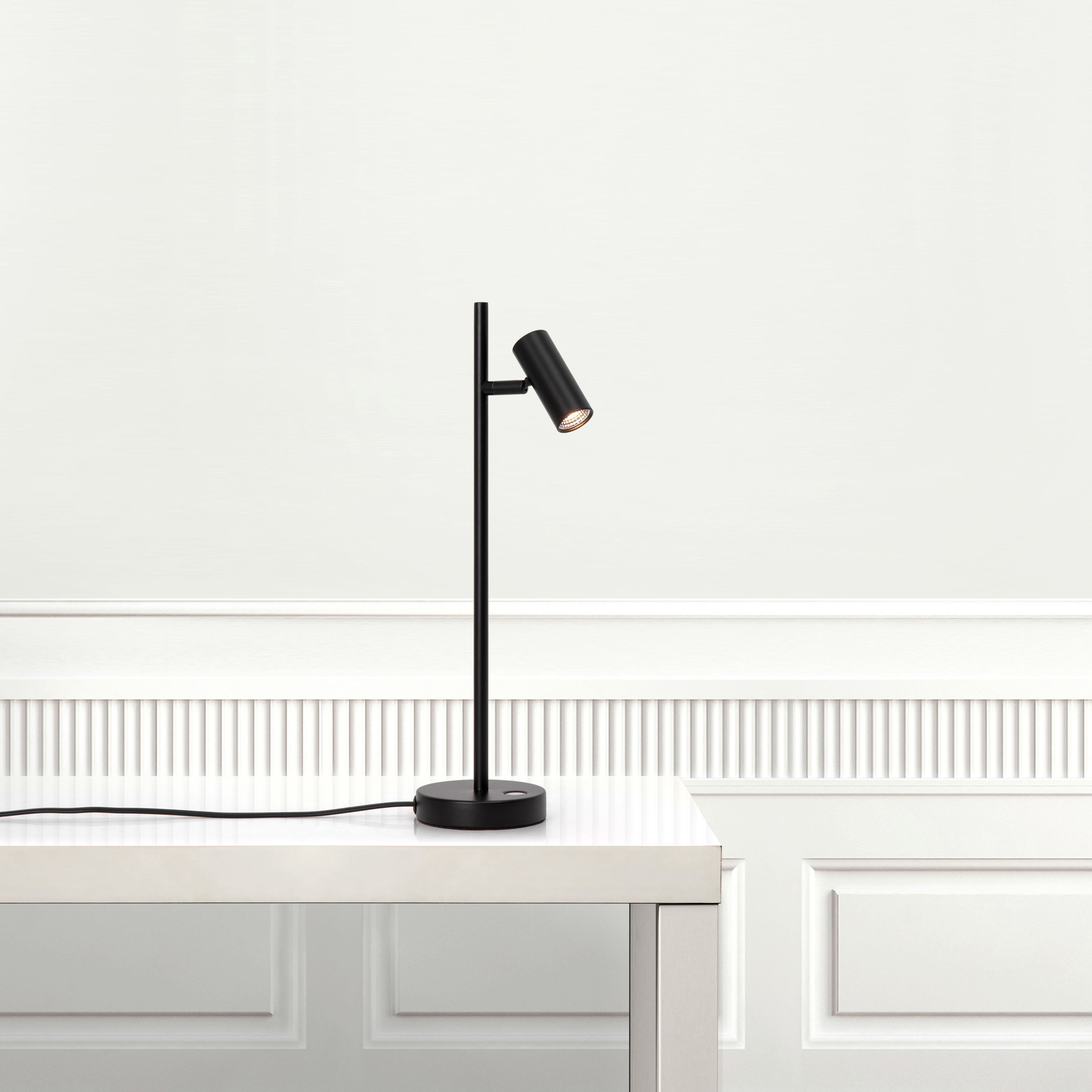 Omari LED Table Lamp