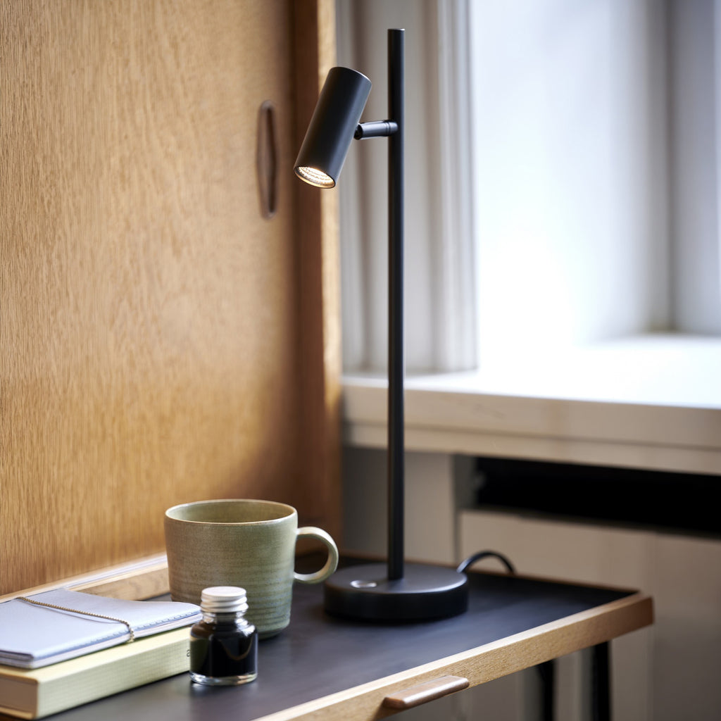 Omari LED Table Lamp