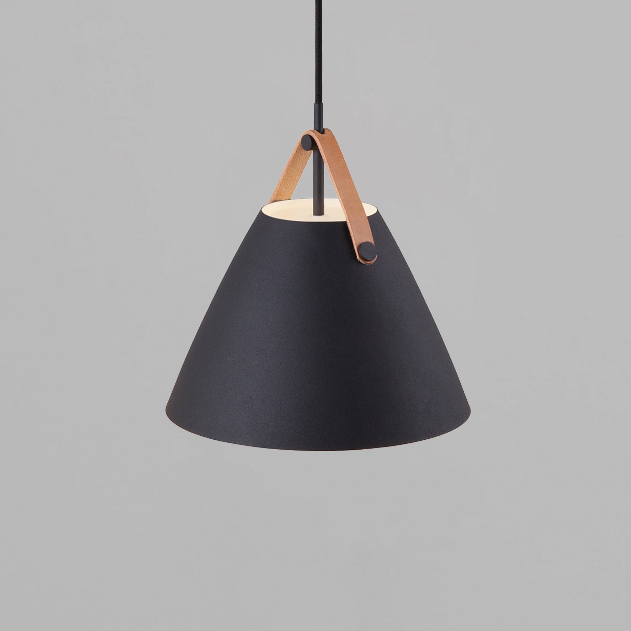 Strap 27 Pendant Light